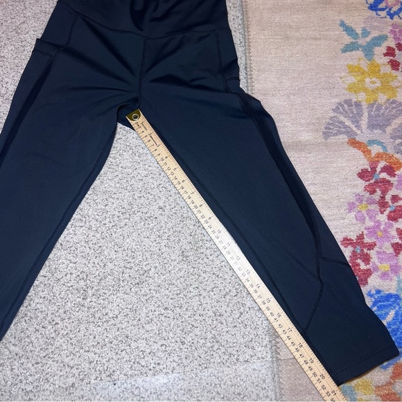 Zyia Active Black High Rise mesh Crop Leggings Size 4 athletic EUC Athleisure - Picture 4 of 10